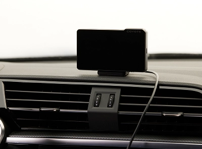 Support aimanté chargeant pour tableau de bord